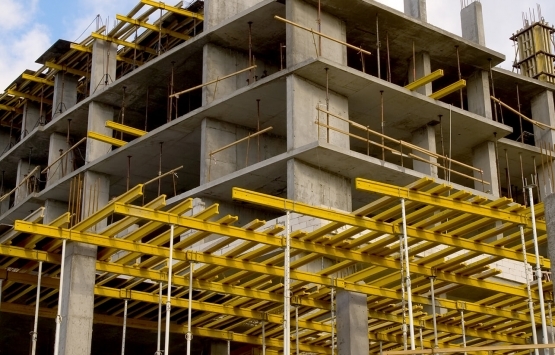 Tahran'da inşaat sektöründe çalışan 70 bin kişi işsiz kaldı!