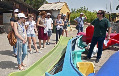 Konak'ın parklarını üniversite öğrencileri tasarlayacak!