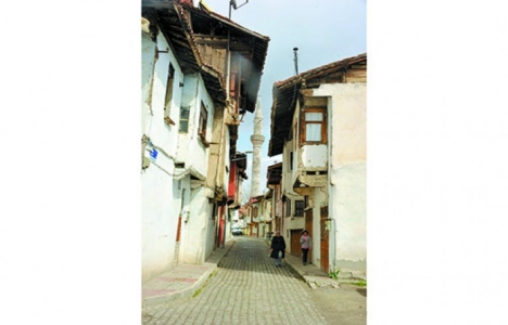 TOKİ, Tokat Zile'deki tarihi evleri restore edecek!