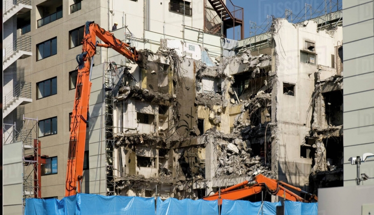 Satışa hazır inşaat projesine manzara engeli! 446 bin dolarlık dairelerin yer aldığı dev binaya yıkılıyor!