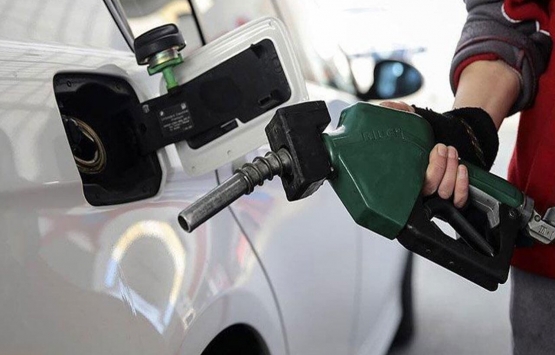 Akaryakıt fiyatlarında neler oluyor? 5 TL birden inebilir...