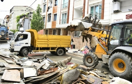 Esenyurt'ta sel felaketi: 437 ev hasar gördü!