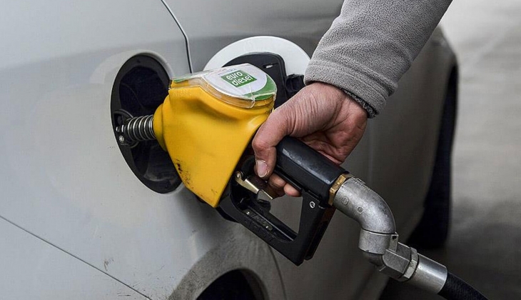 Benzine 1.80 TL, motorine 1.20 TL indirim müjdesi! Dev indirim için tarih verildi: Sürücüler yeni fiyatlara hemen bakın!