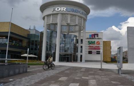 Forum Kayseri AVM'nin çatısı akıyor!