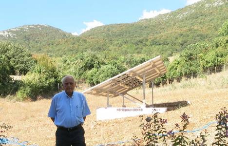 Ahmet Dervişoğlu kendi evine güneş enerjisi santrali kurdurdu!