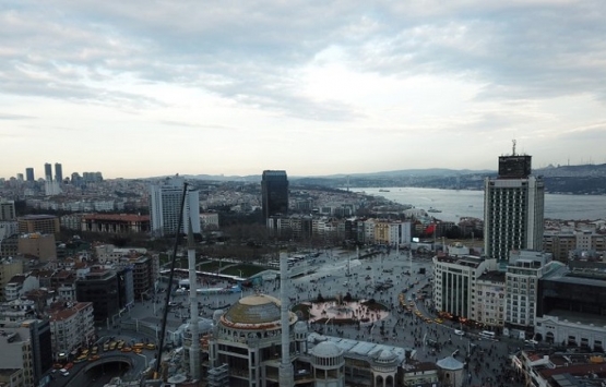 Taksim Camii minaresinin külah bölümü yerleştirildi!