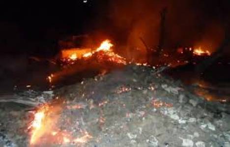 Sinop'ta çıkan yangında 33 ev küle döndü!