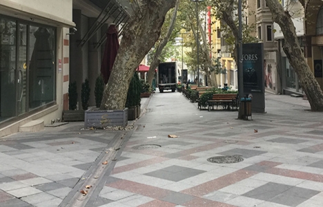 Nuruosmaniye Caddesi'ndeki dükkanlar kepenk kapatıyor!