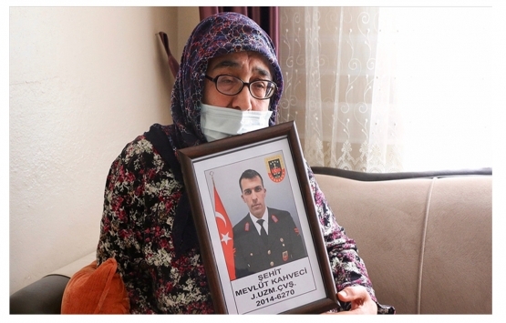 Eskişehir de hayırsever iş insanları şehit Mevlüt Kahveci nin ailesine ev hediye etti! 