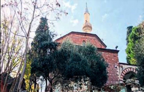 Manisa Şehzadeler tarihi Lalapaşa Camisi bakım bekliyor!