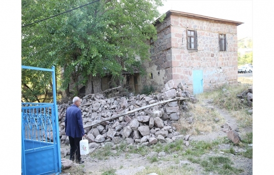 Bingöl depreminde bazı evler hasar gördü!