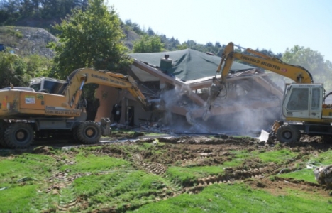 Osmangazi'deki kaçak işletme yıkıldı!