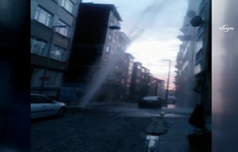 Şişli'de İSKİ'ye ait şebeke su borusu patladı!