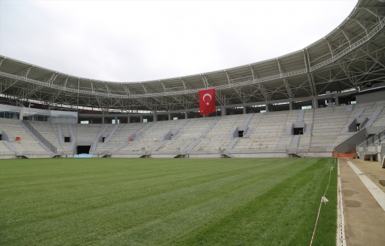 Yeni Ordu Stadı nda çim serme işlemi tamam!