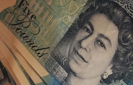 İngiliz ekonomisi nisanda yüzde 20,4 daraldı!