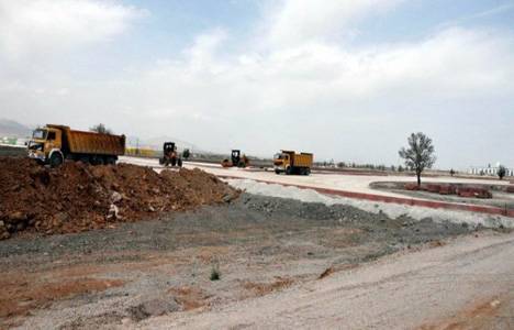 Konya Yeni Fuar Merkezi’nin çevre düzenlemeleri sürüyor!