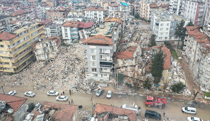 Prof. Dr. Şener Üşümezsoy dan son dakika açıklaması! İstanbul da bu bölgeye dikkat! Riskli yerleri peş peş sıraladı...