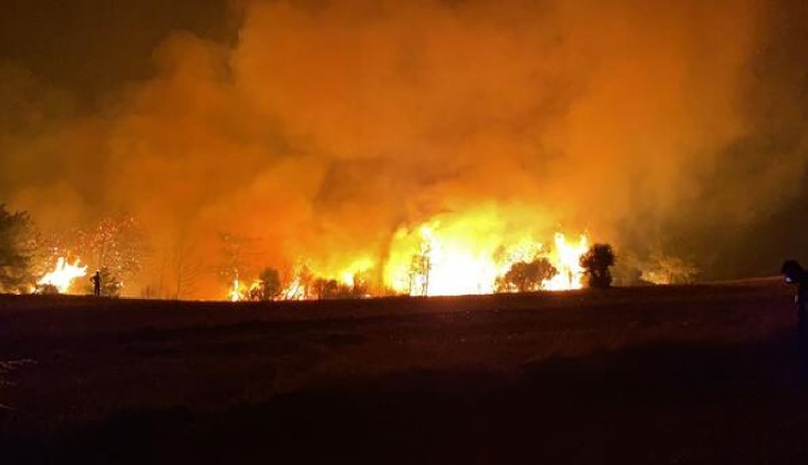 Çanakkale cayır cayır yanıyor! Son dakika: 7 ev hasar gördü, 9 köy boşaltındı, Çanakkale Boğazı kapatıldı!