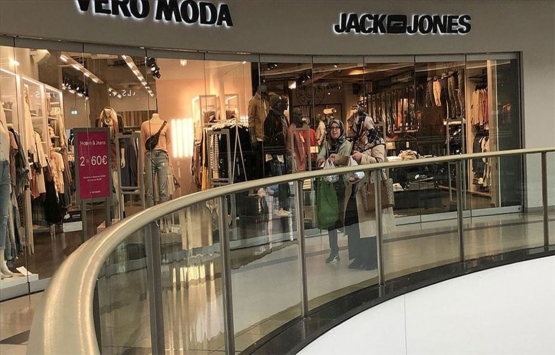 Almanya'da mağazalar kepenklerini tekrar açıyor!