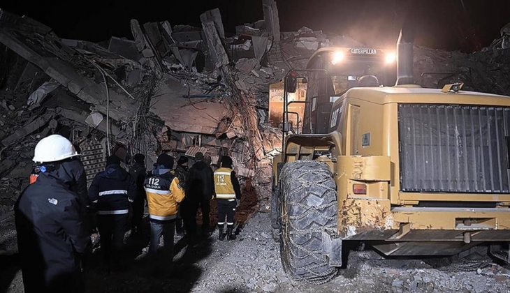 Depremlerde 72 kişinin hayatını kaybettiği Adıyaman daki İsias Oteli nde fazladan kat çıkılmış! 