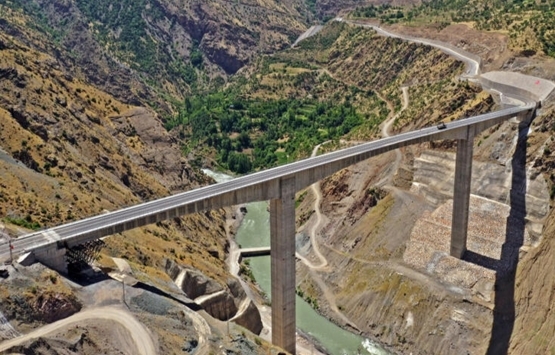 Türkiye'nin en yüksek Botan Çayı Beğendik Köprüsü açılıyor!