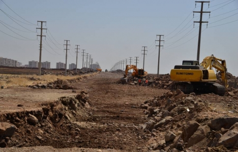 Diyarbakır Bağlar’da 18 kilometre yeni yol açılıyor!