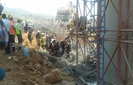 İzmir Menemen'de köprü iskelesinde çökme!