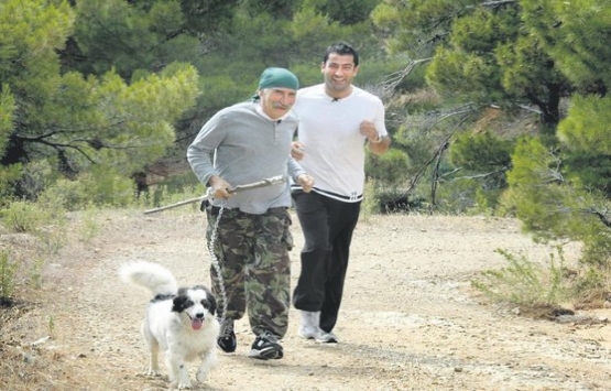 Kenan İmirzalıoğlu ile Sinem Kobal Kaz Dağları ndan ev aldı!