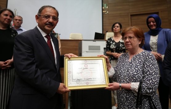 Mehmet Özhaseki mazbatasını aldı!