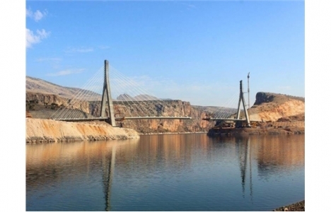 Türkiye'nin 3. Büyük köprüsü olan Nissibi Köprüsü'nde sona gelindi!