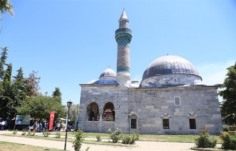 İznik Yeşil Camii ibadete açıldı!