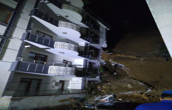 Çınarcık taki 2 bina tahliye edildi!