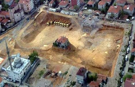 Fikirtepe inatçısı Alaaddin Demirel, mahallenin kahramanı oldu!