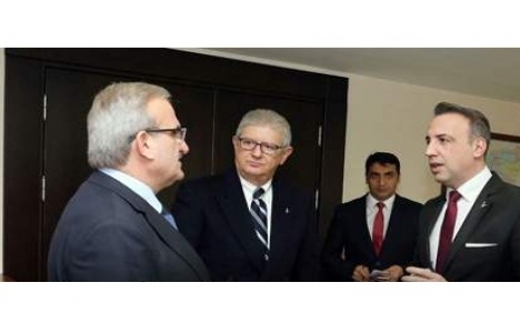 Münir Karaloğlu'ndan Bursa'daki dönüşümün durdurulmasına eleştiri!