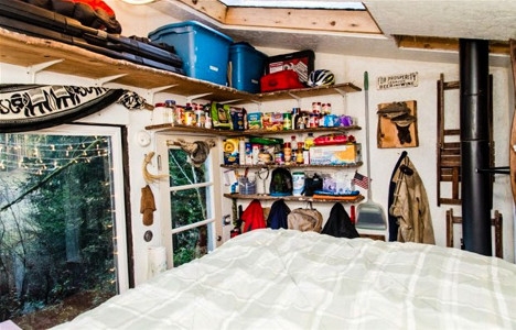 İşte 1.300 TL bütçeyle inşa edilen ev!