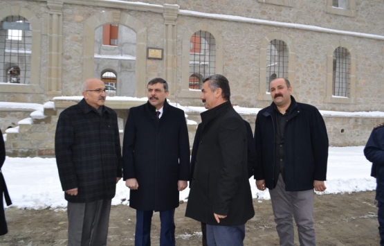 Tarihi Radif Kışlası'nın restorasyonuna Çorum Valiliği'nden destek!