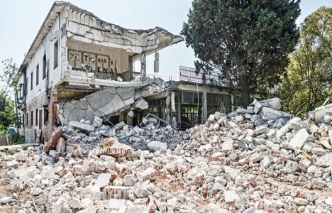 Tuzla Kamp Armen yıkımına tepkiler devam ediyor!