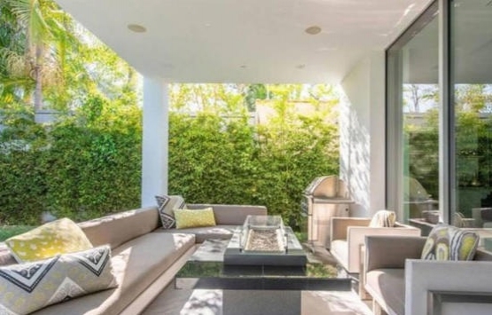 Kendall Jenner Hollywood ta aylık 25 bin dolara ev kiraladı!