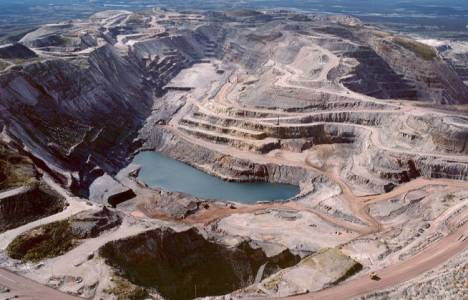 Arcelor Mittal'ın Kanada'daki tesislerine çevre kirliliği cezası verildi!