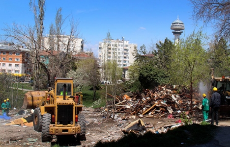 Çankaya'daki gecekondular yıkılıyor!
