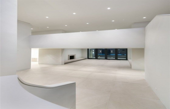 Kim Kardashian ve Kanye West Los Angeles taki evini satıyor!