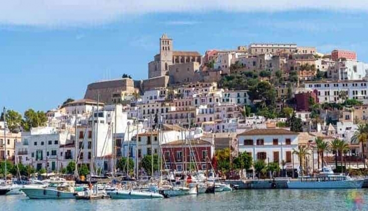 Kira bedelleri adalıları evinden etti! Evsiz kalanlar arabalarda yaşıyor!