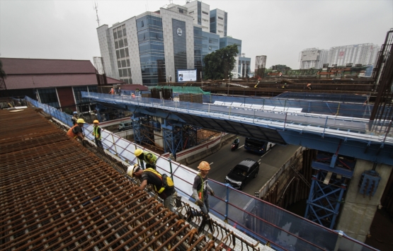 Jakarta LRT hafif raylı sistem projesinin yüzde 56 sı tamam!