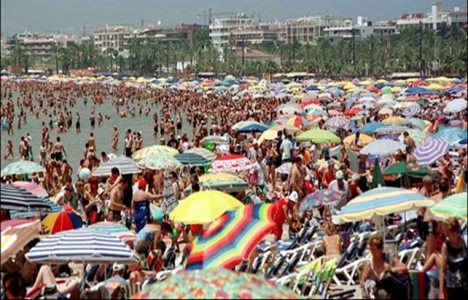 İspanya turist sayısında rekor kırdı!