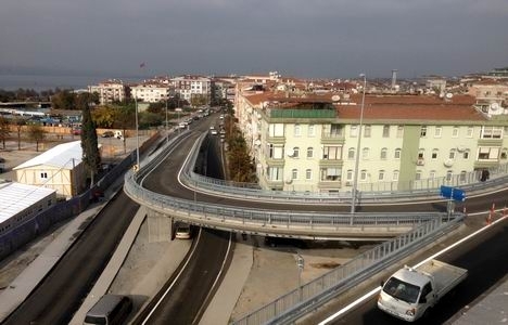 Küçükçekmece TCDD üstgeçidi hizmete açıldı!