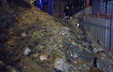 Mecidiyeköy'de sokağın istinat duvarı çöktü!