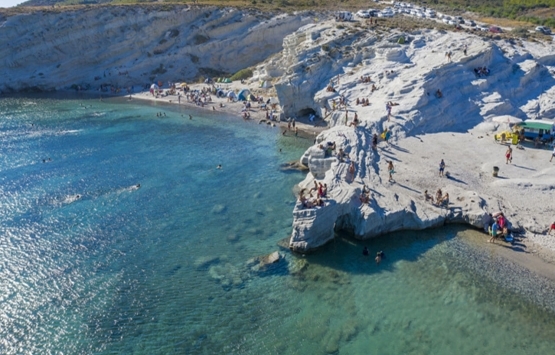 Alaçatı da milyonluk villalar satışta!