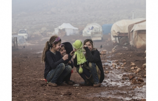 Suriyeliler briket evin hayaliyle yaşıyor!