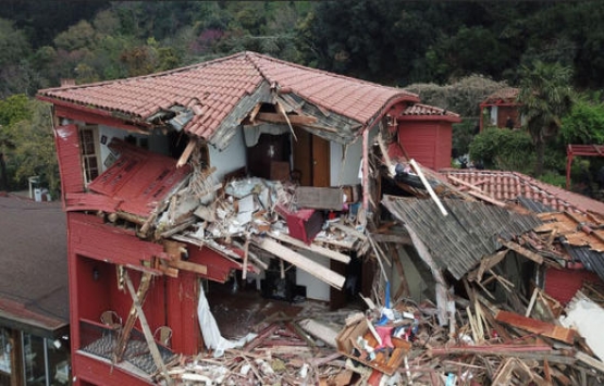 Hekimbaşı Salih Efendi Yalısı na fotoğraflı kamuflaj!