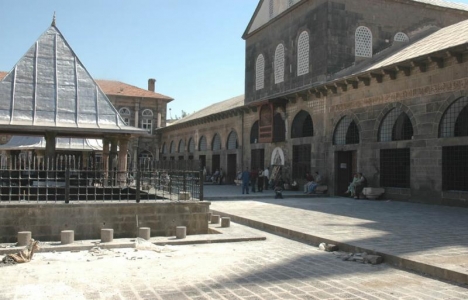Diyarbakır Ulu Camii'de restorasyon başladı!